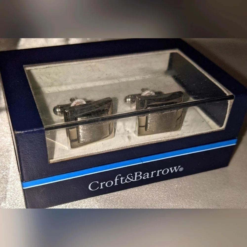 CROFT & BARROW Men's Brushed Silver Tone Rectangular Cufflinks IOB